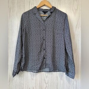 Banana Republic Black White Geometric Long Sleeve Button Up Blouse Size M EUC